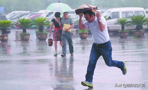 解析已婚妇女频繁梦见发大水的深层含义