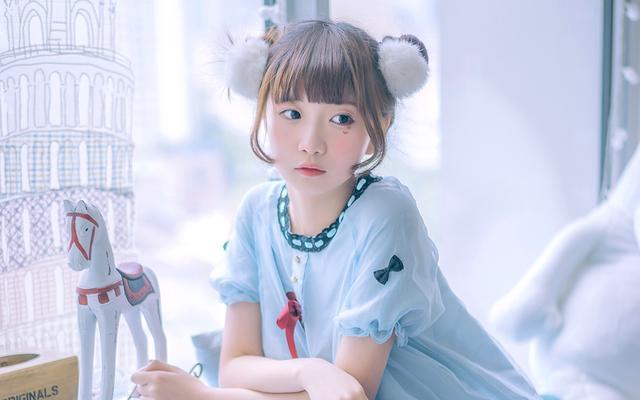 梦见男朋友送前女友回家，情感纠葛与内心探索的梦境解析