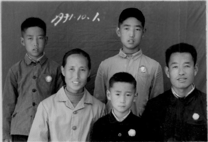 梦见情人老婆和过世的爹娘，穿越梦境的深层含义与心灵解析