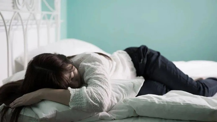 梦境的迷雾，探索晚上梦见和女朋友吵架她变心了的深层含义