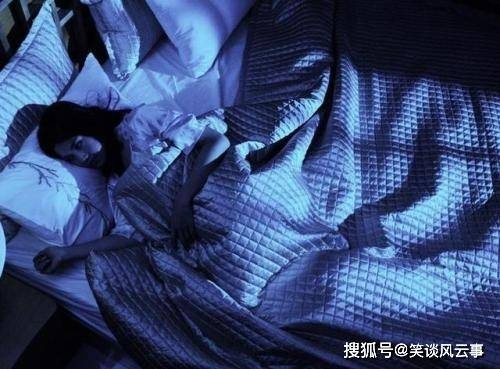 大白天梦见自己鬼压床，预兆解析与心理暗示