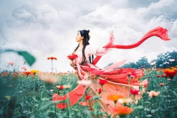 梦境的延续，解析梦见自己结婚没做完又续上了的深层含义