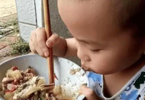 梦见卖给好朋友一个佛像，友谊与信仰的深层探索