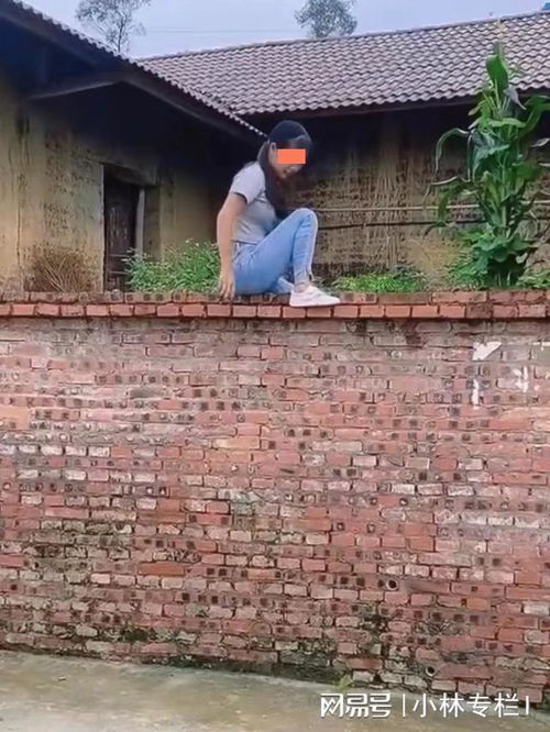 梦境中的归途，老家的路、墓碑、破衣与折路