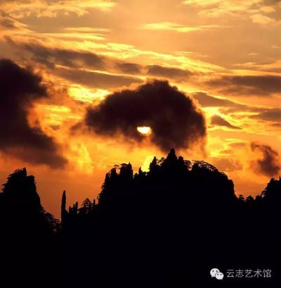 梦境探秘，龙云幻变的天空之谜