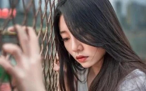 梦境交织，前男友与前女友的归来