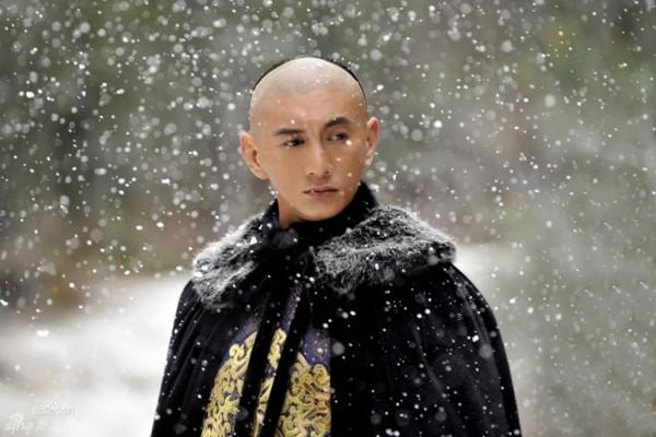 梦见过世的父母争夺线财，一场心灵深处的对话与启示