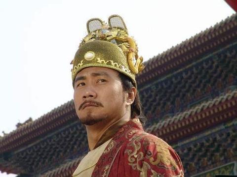 梦见老家房子着火，梦境背后的深层含义与心理解析