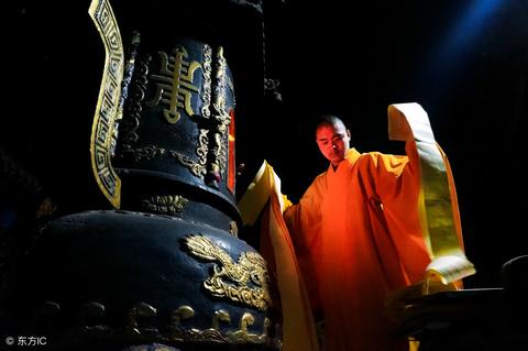 昨晚果断梦见棺材裂开，梦境背后的深层含义与心理解析