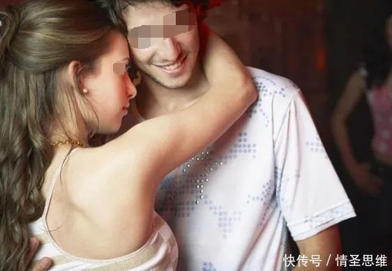 周公解梦，梦见一对情侣在上厕所，情感纠葛的预兆？
