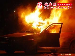 昨夜梦见自己被车撞吐血，梦境背后的深层预兆与解析