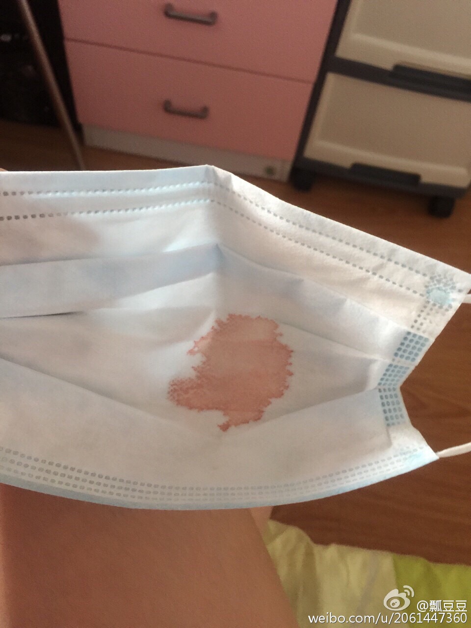 晚上梦见牙齿掉了好不好，梦境背后的深层解析与心理启示