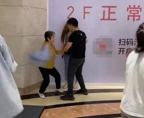 昨晚又梦到了背叛自己的前男友，梦里依旧是那副理直气壮丑恶的嘴脸