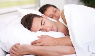 解析梦境，为何反复梦见男友对他人温柔？