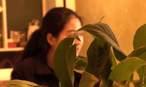 梦境的启示，梦见当着妻子偷着和别的女人暧昧