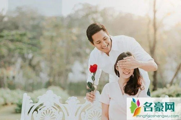 梦见前男友离婚与我重结良缘，我们共育新生命，一场梦境的深层解析