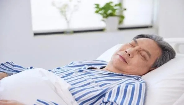 梦见去世的爷爷生病住院，梦境背后的深层含义与情感解析