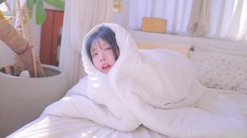 梦境交织，参加熟人父亲葬礼的深层寓意与心理解析
