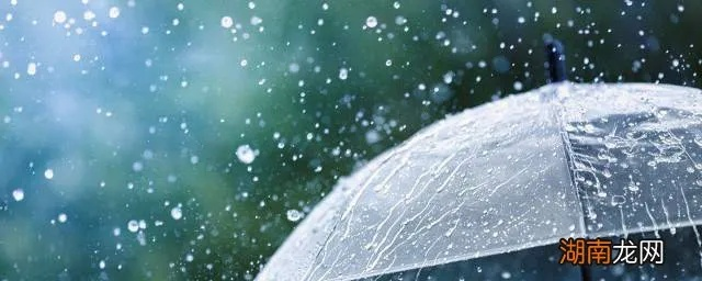 梦见下好多天大雨池塘还是没什么水，探索梦境背后的深层含义