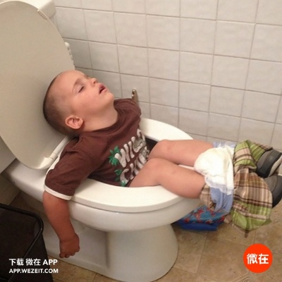 周公解梦破解大全，小孩抓屎的梦境解析与心理暗示