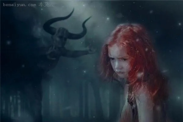 梦境交织，三头牛之斗与血染坟墓的深层寓意探索