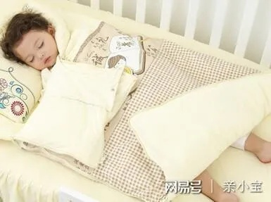 梦境中的焦虑与爱的体现，解析梦到自己家小孩摔跟头晕倒我抱着去医院的深层含义