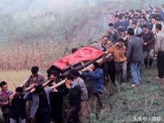 睡觉梦到抬死人的木棍，探索梦境背后的深层含义