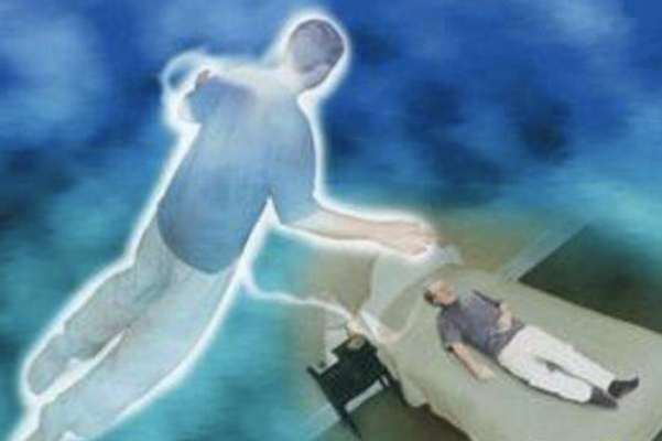 梦境探秘，梦见古董被死去的婆婆带走，是何种预兆？