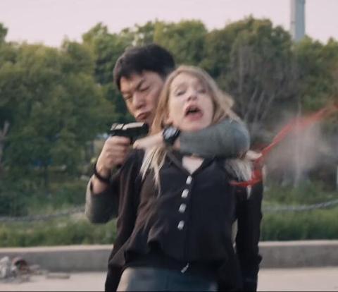 孕妇梦境中的隐喻，解析被别人打伤的水蛇咬自己的深层含义
