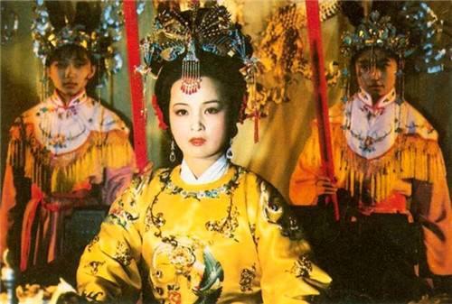 梦境中的预兆，解析梦见嫂子披麻带孝在前面忽然死了的深层含义