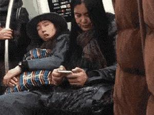 梦见同事怀孕了，潜意识的预兆还是现实的映射？