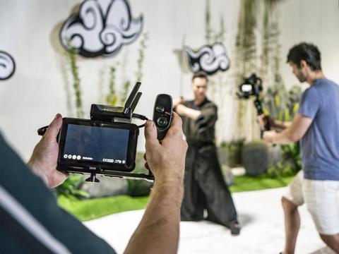 梦境解析，在外地被疯狗咬伤，主人无力控制，狗主人反应背后的深层含义