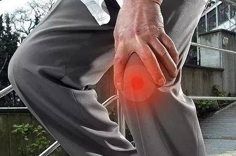 梦境解析，蛇缠腿与心理暗示的深层含义