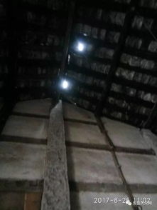 梦境解析，梦见老家电线着火，房子燃烧扑不灭的预兆与心理分析