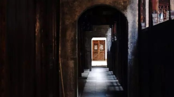 梦见老宅，探寻梦境中的情感与记忆之旅