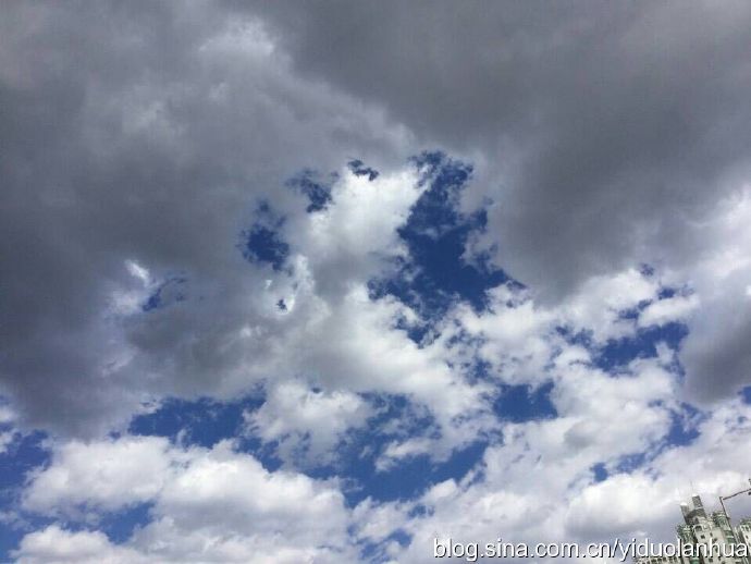 周公解梦，梦见自己淋大雨，寓意与解析