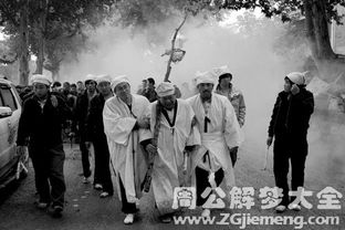 梦境中的新坟与出殡，探索烧东西背后的深层含义