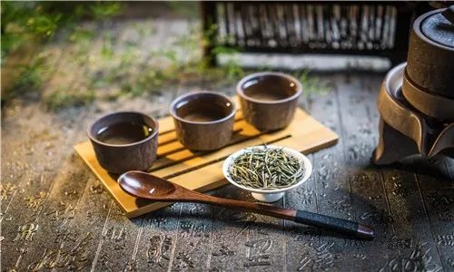 孕妇梦见茶叶，寓意与预兆的深度解析