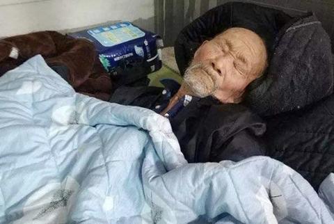 梦境的奥秘，探寻已故母亲微笑背后的深意