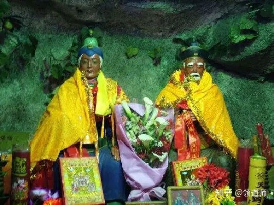 梦见自己在狐仙庙念超度经书，一场心灵深处的超度与觉醒