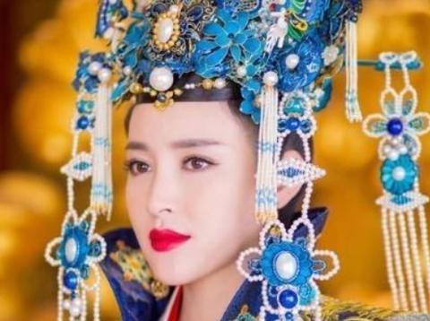 梦境中的温情重逢，梦见去世母亲与淘气外孙女的奇妙相遇