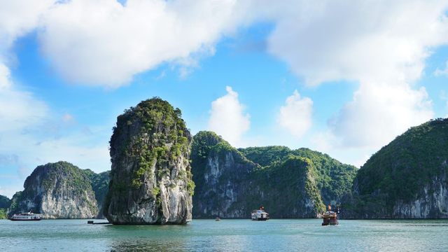 梦见地震山洪暴发房子倒塌前后滑坡，解读梦境中的灾难预兆与现实启示