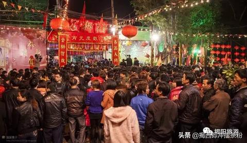 梦境解析，梦见自己在洪水骑自行车走出——探索潜意识中的挑战与成长