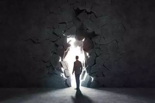 梦见自己要死了，探索梦境背后的深层含义与心理解析