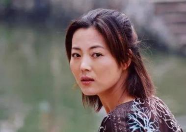 分手后仍频繁梦见前任，他已有新欢，还能挽回吗？