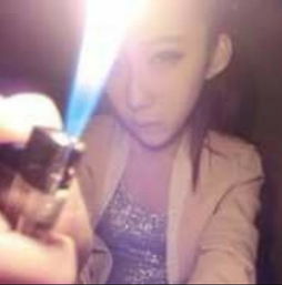梦见一个女人用打火机烧她孩子的头发，深层解析与心理暗示