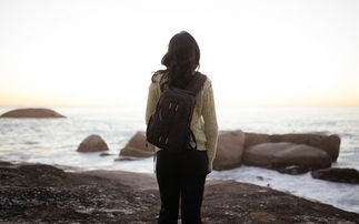昨晚我梦见自己穿了一件别的男人的旧衣服，有什么预示吗？