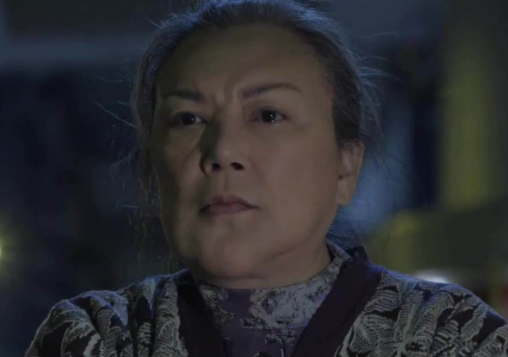 梦境惊魂，邻居老太的悲泣与心灵深处的警示