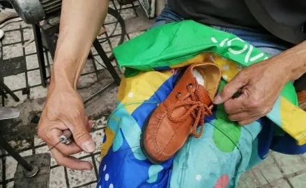 男友梦见鞋坏了，却意外被鞋匠修好了