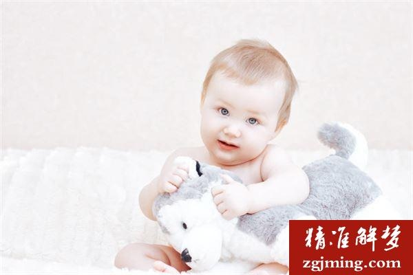 梦境中的喜悦，梦见自己特轻松的生了一个男孩